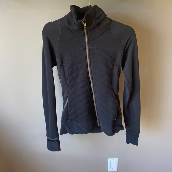 Lululemon Fleece Out Jacket Size 6 - Picture 3 of 13